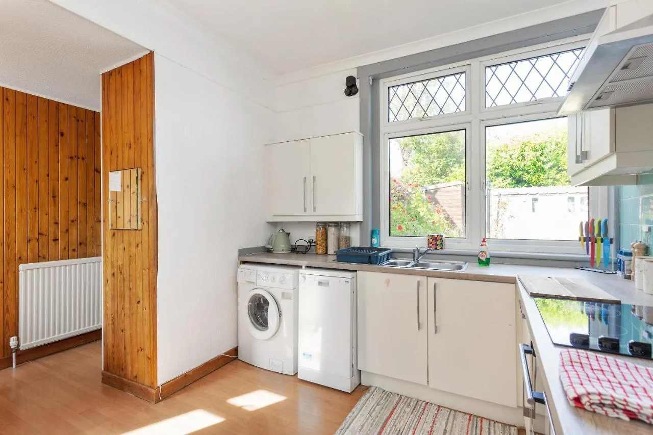 Lovely 3Bed House-Private Parking Villa Edinburgh