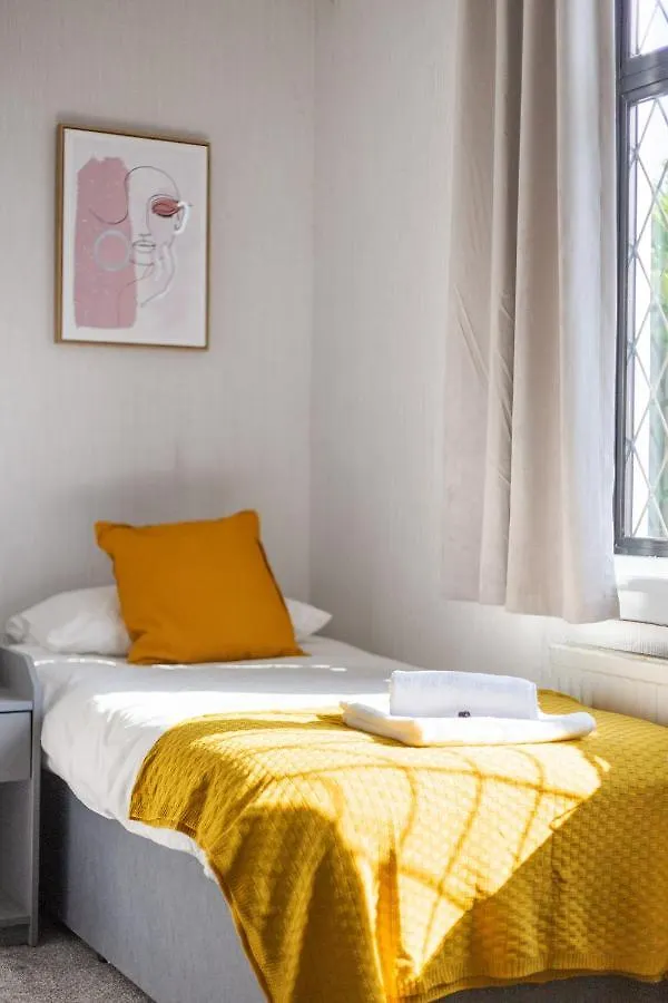 Lovely 3Bed House-Private Parking Villa Edinburgh 0*,  United Kingdom