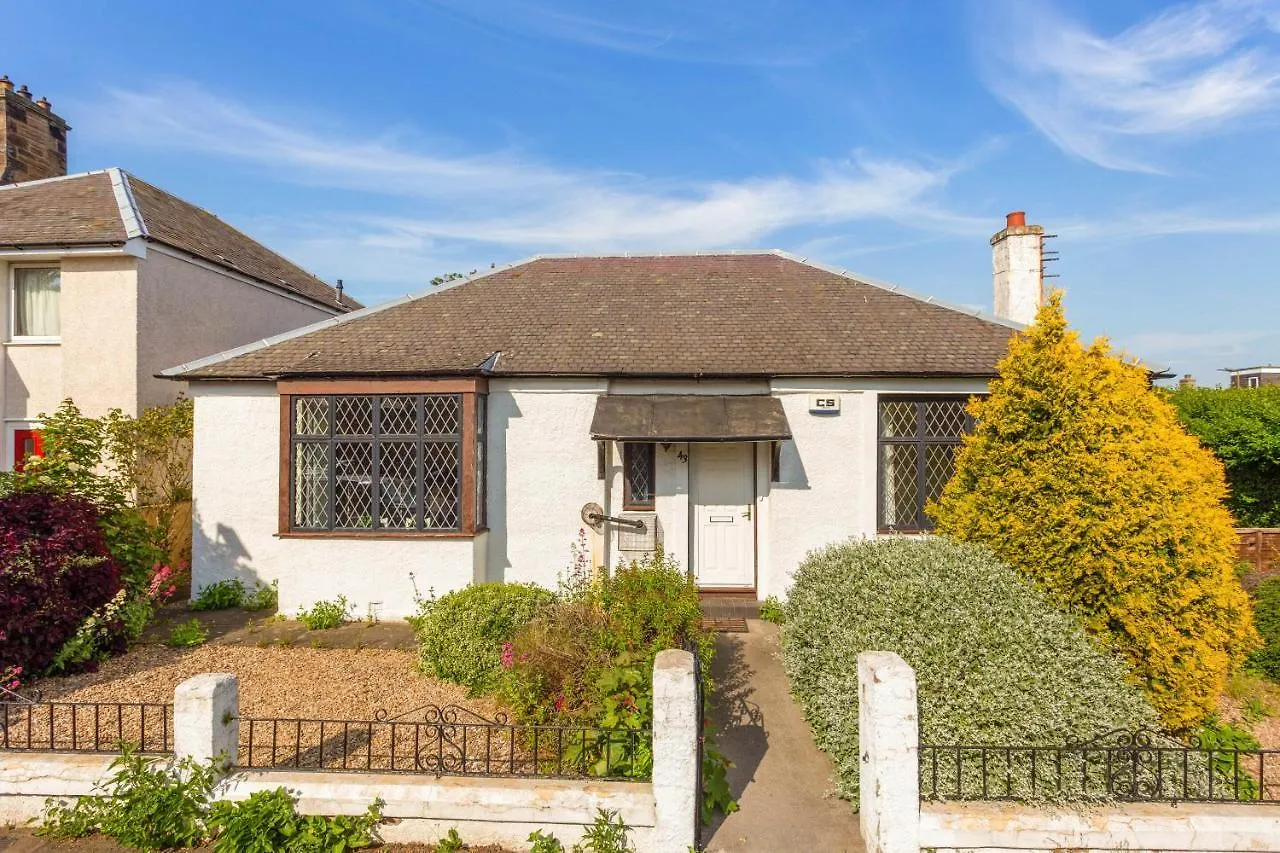 Holiday home Lovely 3Bed House-Private Parking Villa Edinburgh
