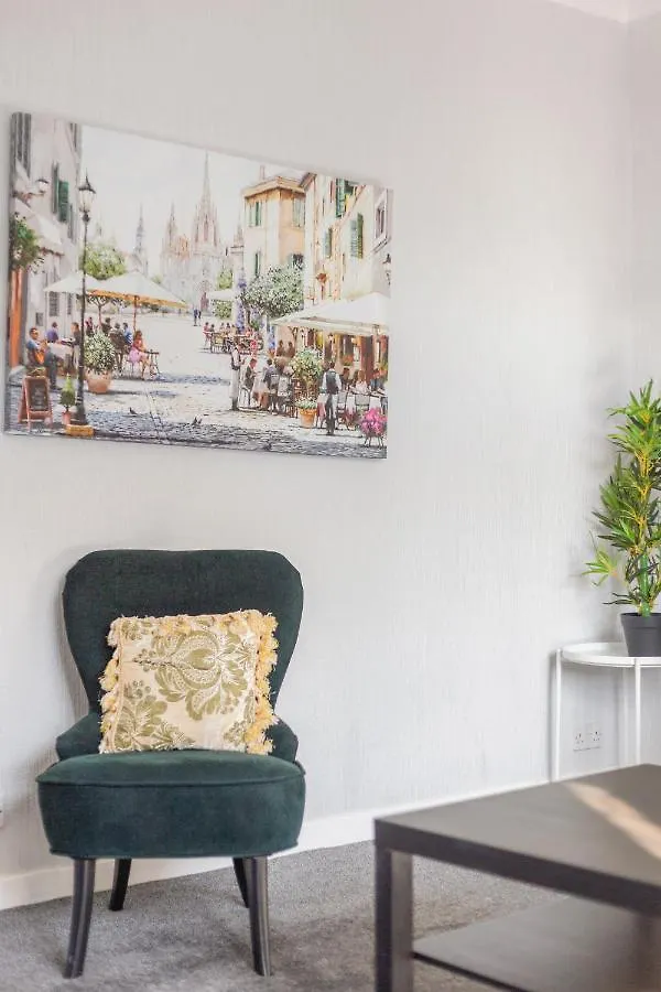 Lovely 3Bed House-Private Parking Villa Edinburg